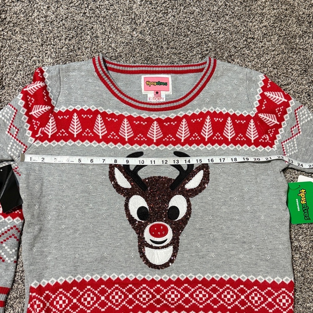 Light Up Christmas Sweater - Picture 9 of 10